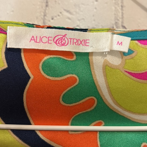 Alice and Trixi Multicolored Boho Bell Sleeve 100% Silk Blouse Size M - Picture 2 of 10